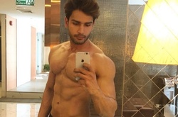 Самым красивым мужчиной в мире стал 27-летний индиец