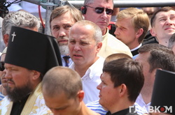 Хресні ходи перетворилися з релігійних ритуалів на політичні акції