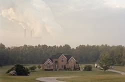 Як виглядає нерівність між багатими та бідними на фото