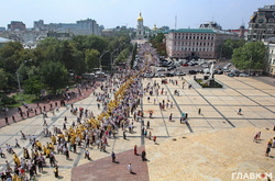 Чий хресний хід підтримали українці. Результати опитування