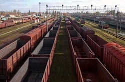 «Укрзалізниця» заблокувала відвантаження залізної руди з криворізького НПП «Укрмеханобр» до Маріуполя