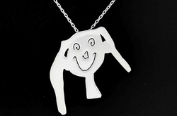 Две мамы сделали невероятные ювелирные украшения по детским рисункам