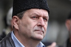 Суд в окупованому Криму продовжив ув’язнення Чийгоза