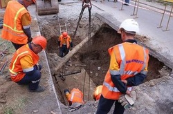 На Борщагівській реконструюють водопровід