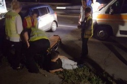 На Великій Кільцевій авто на швидкості влетіло у стовп