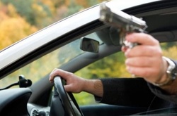 У Києві водій влаштував стрілянину на дорозі 