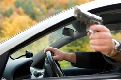 Між учасниками дорожнього руху виник конфлікт зі стріляниною