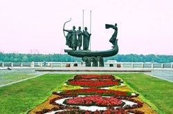 У Києві з'явилися незвичайні клумби