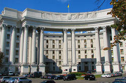 У МЗС кажуть, що не збираються розривати дипломатичні відносини з Росією