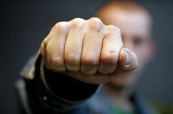 У столичній підземці напали на поліцейського