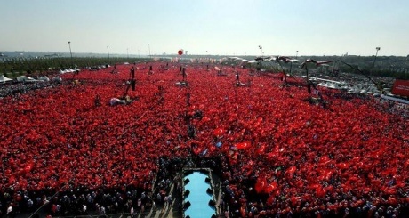 У Стамбулі понад мільйон людей мітингували на підтримку Ердогана 