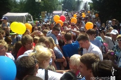 У Росії дорослі ледь не побилися з дітьми через безкоштовне морозиво
