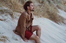 Алан Бадоев представил юбилейный клип для Аниты Цой