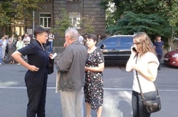 Савченко передала Порошенку лист з вимогою прискорити звільнення військовополонених