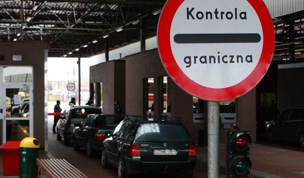 У чергах на кордоні з Польщею стоять 650 автомобілів