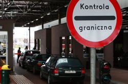 У чергах на кордоні з Польщею стоять 650 автомобілів