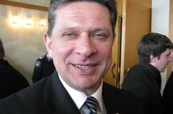 Адвокату «діамантового прокурора» спалили дім