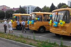 Україна за непрозорою схемою закупила в Росії автобусів на 78 млн грн