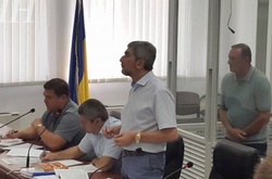 Апеляційний суд залишив Єфремова за гратами