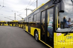 Столичний тролейбус № 42 тимчасово змінить маршрут