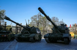 ЗМІ: Росія відправила до Іловайська свої нові САУ