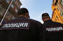 Різанина у Москві: біля станції метро невідомий вбив двох чоловіків і поранив третього 