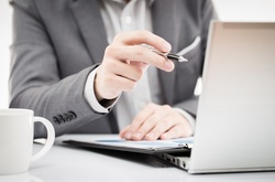 Чиновники-корупціонери можуть радіти: електронне декларування заблоковано