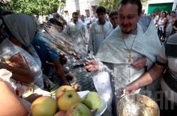 Сьогодні православні святкують Медовий Спас