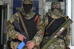 Окупанти тікають з Донбасу зі зброєю та чужими паспортами, - розвідка