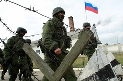 Активісти нарахували 30 російських танків біля лінії окупації Криму