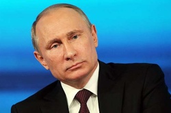 Геополітичні ігри цікавлять Путіна більше, ніж відновлення російської економіки, - Bloomberg