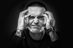 Российского рэпера Гуфа не впустили в Украину 