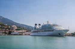  Ялтинський порт.  Фото Shutterstock