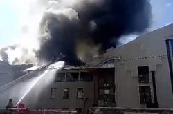 У центрі окупованого Донецька горить колишній офіс Тарути