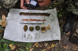 У Житомирі виявили схованку із боєприпасами