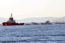 У Стамбулі зупинили рух Босфором через зіткнення кораблів 