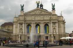 Як у Львові переселенці із Криму та Донбасу опановують театральну справу