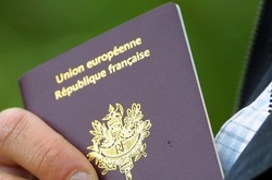 Мігрант у Франції з'їв паспорт, аби уникнути депортації