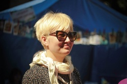 Письменник Лариса Ніцой: В українських школах у Києві дітей тепер змушують вчити російську