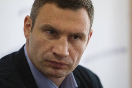 Кличко відзвітував про виконання обіцянки щодо виплат медикам: надбавки вони отримують вже з серпня