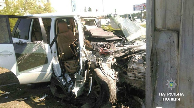 П`яний водій з розбитого Range Rover хотів підкупити патрульних Києва