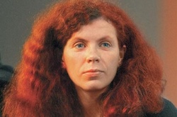 У Москві на опозиційну журналістку Юлію Латиніну вилили фекалії