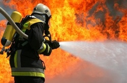 В Румунії спалахнув нафтовий завод: є постраждалі