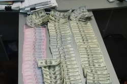 Одеські наркоділки намагалися підкупити співробітника СБУ