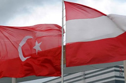 Туреччина відкликала посла з Австрії