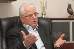 Кравчук розповів про внесення прапору до зали Верховної Ради у 1991-му