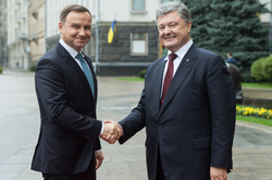Порошенко запропонував Дуді формулу примирення народів