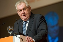 Чеській президент розкритикував антиросійські санкції