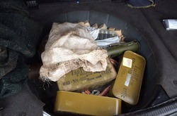 На Дніпропетровщині СБУ затримала авто зі зброєю з району АТО