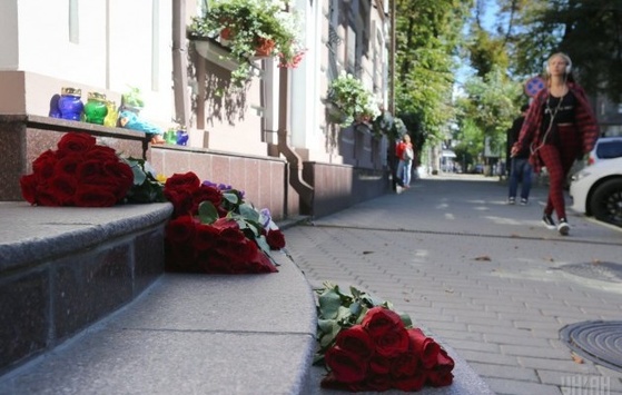 Посол Італії подякував українцям за квiти на знак вшанування жертв землетрусу